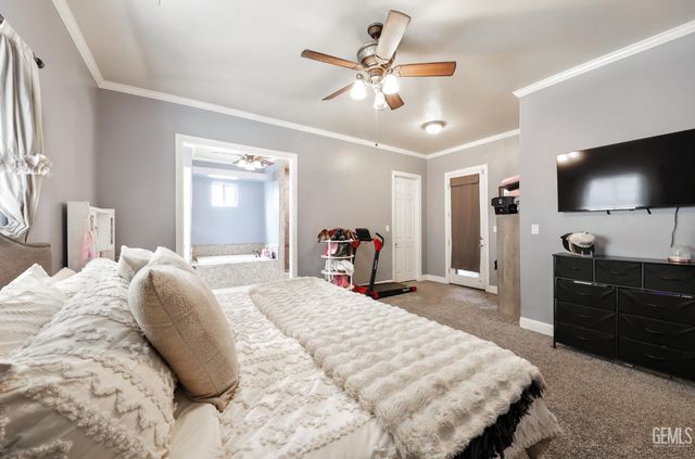 325 Dani Rose Lane, Bakersfield, CA 93308