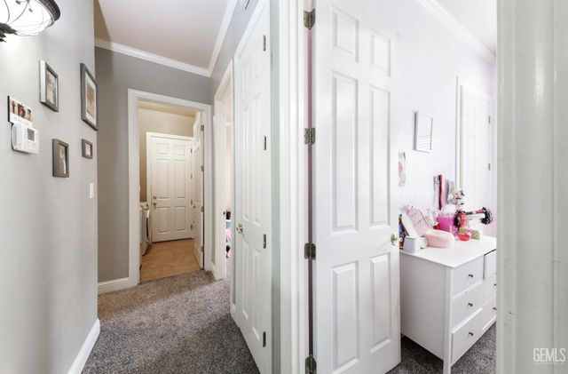 325 Dani Rose Lane, Bakersfield, CA 93308