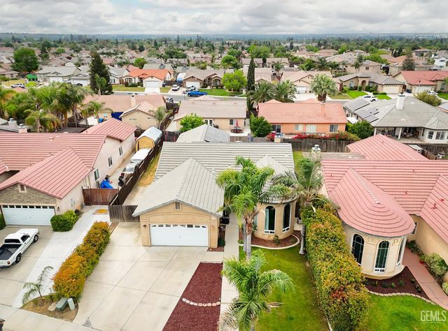 325 Dani Rose Lane, Bakersfield, CA 93308