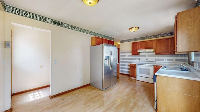 890 W Village Circle SE, Rochester, MN 55904