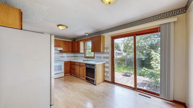 890 W Village Circle SE, Rochester, MN 55904