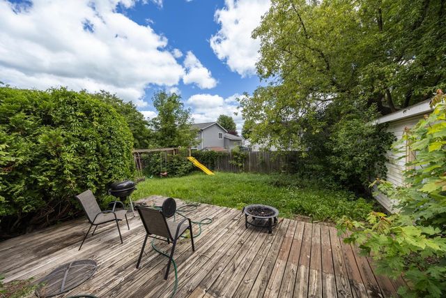 890 W Village Circle SE, Rochester, MN 55904