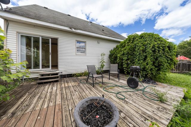 890 W Village Circle SE, Rochester, MN 55904