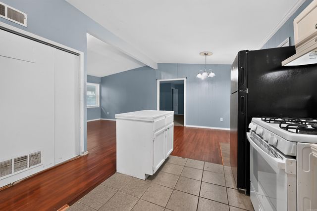 18 Windsor Drive, Little Rock, AR 72209