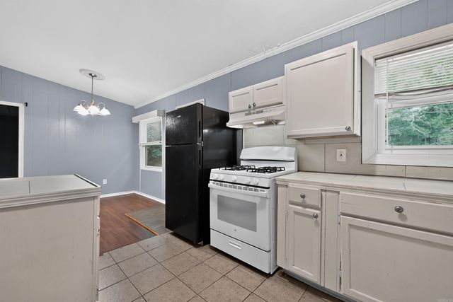 18 Windsor Drive, Little Rock, AR 72209