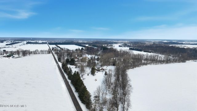 8215 Heller Road, Whitehouse, OH 43571