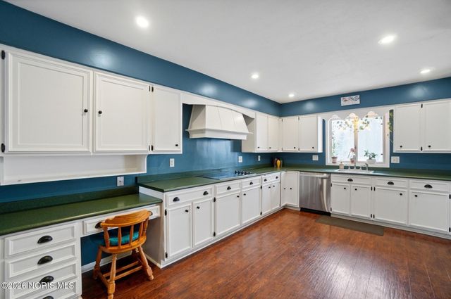 8215 Heller Road, Whitehouse, OH 43571