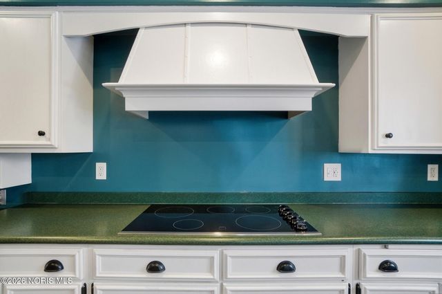 8215 Heller Road, Whitehouse, OH 43571