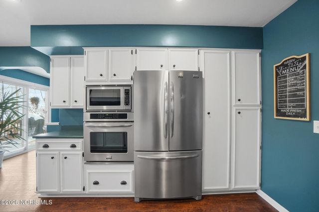 8215 Heller Road, Whitehouse, OH 43571