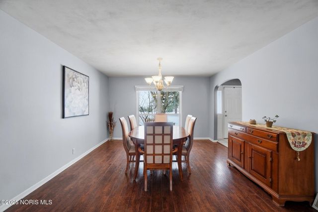 8215 Heller Road, Whitehouse, OH 43571