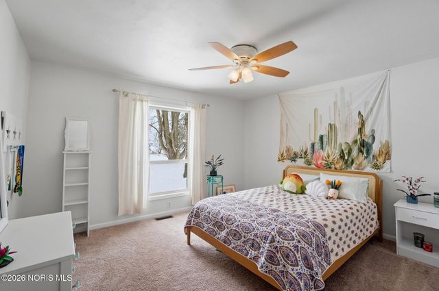 8215 Heller Road, Whitehouse, OH 43571