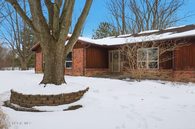 8215 Heller Road, Whitehouse, OH 43571