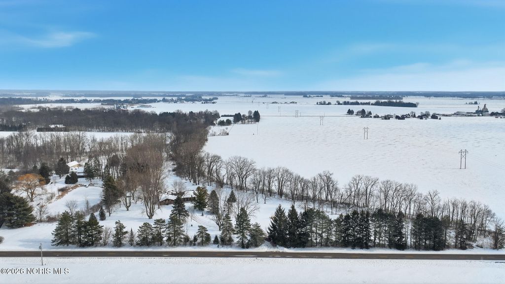 8215 Heller Road, Whitehouse, OH 43571