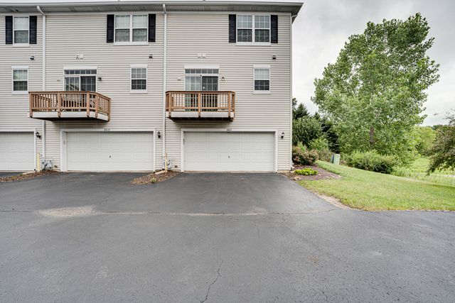 3821 Bailey Road 3821, Yorkville, IL 60560