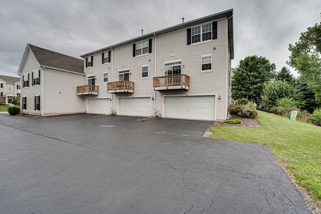3821 Bailey Road 3821, Yorkville, IL 60560