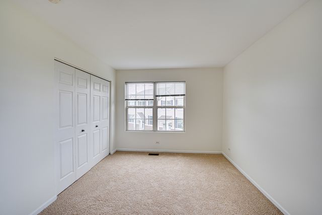 3821 Bailey Road 3821, Yorkville, IL 60560