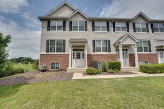3821 Bailey Road 3821, Yorkville, IL 60560