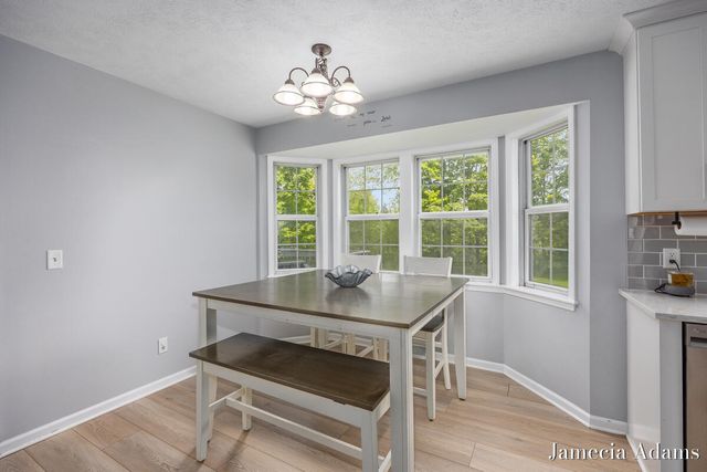 5204 Discovery Drive, Grand Rapids, MI 49508