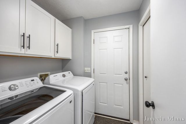 5204 Discovery Drive, Grand Rapids, MI 49508