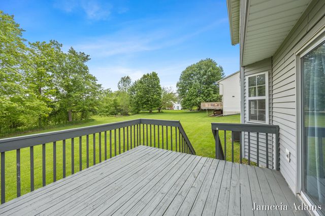 5204 Discovery Drive, Grand Rapids, MI 49508