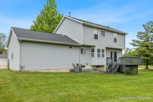 5204 Discovery Drive, Grand Rapids, MI 49508