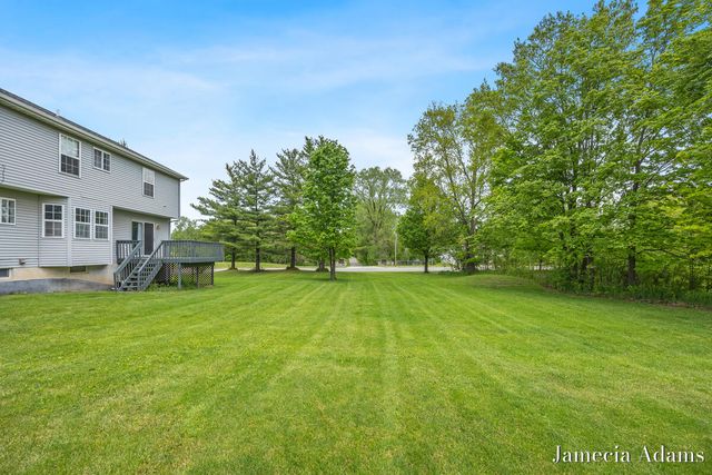 5204 Discovery Drive, Grand Rapids, MI 49508
