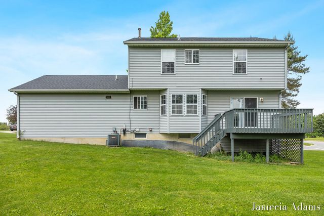 5204 Discovery Drive, Grand Rapids, MI 49508