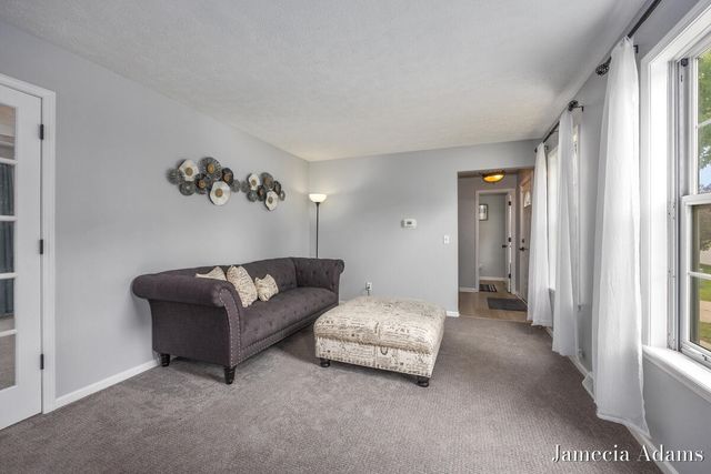 5204 Discovery Drive, Grand Rapids, MI 49508