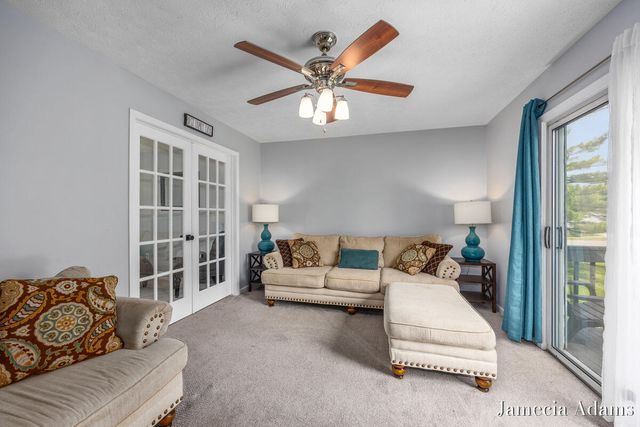 5204 Discovery Drive, Grand Rapids, MI 49508