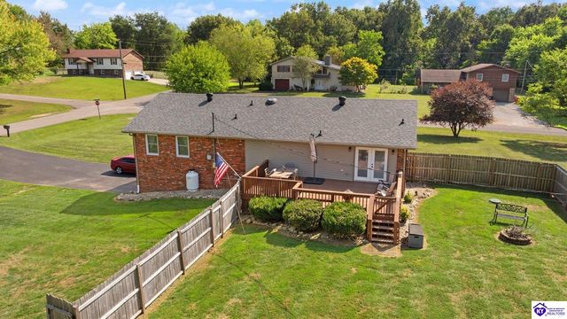 22 W Rainbow Way, Elizabethtown, KY 42701