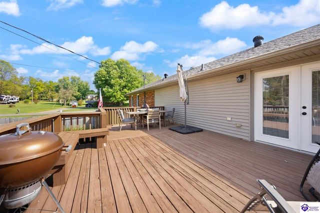 22 W Rainbow Way, Elizabethtown, KY 42701