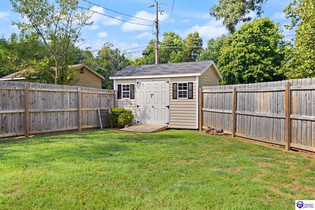 22 W Rainbow Way, Elizabethtown, KY 42701