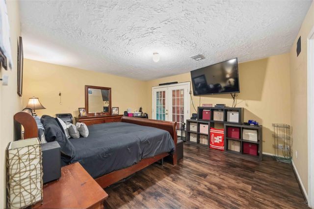 8607 Causeway Drive, Houston, TX 77083