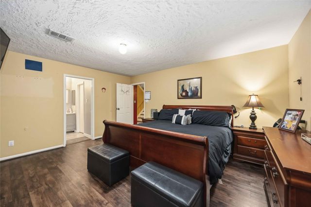 8607 Causeway Drive, Houston, TX 77083