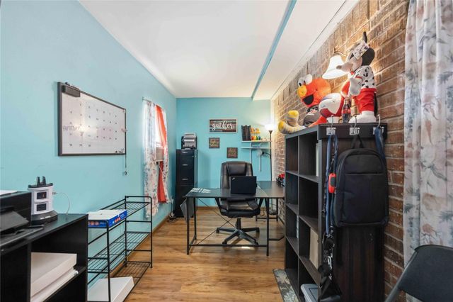 8607 Causeway Drive, Houston, TX 77083