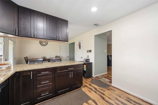 8607 Causeway Drive, Houston, TX 77083