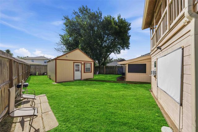 8607 Causeway Drive, Houston, TX 77083