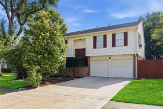 8607 Causeway Drive, Houston, TX 77083