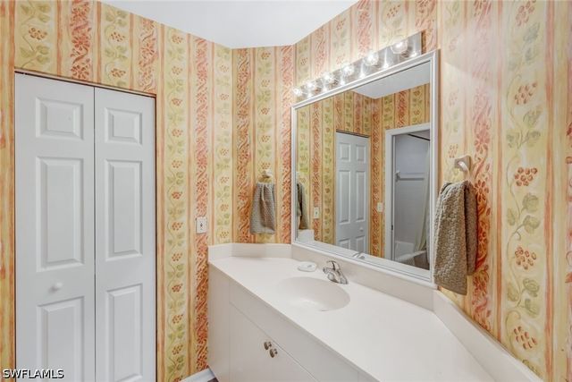 450 Launch CIR 501, Naples, FL 34108