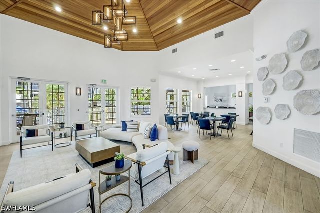 450 Launch CIR 501, Naples, FL 34108