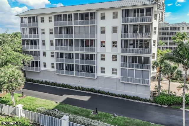 450 Launch CIR 501, Naples, FL 34108