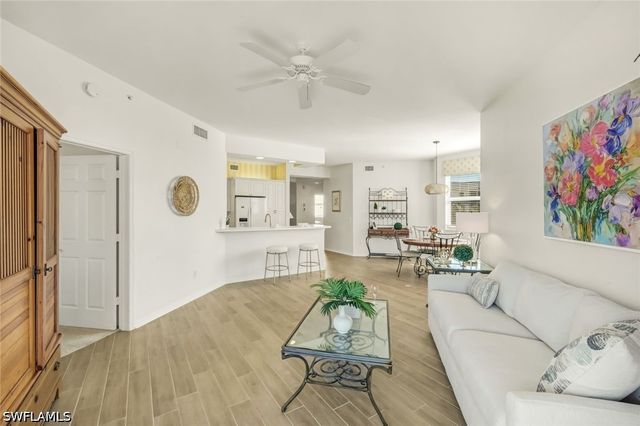 450 Launch CIR 501, Naples, FL 34108