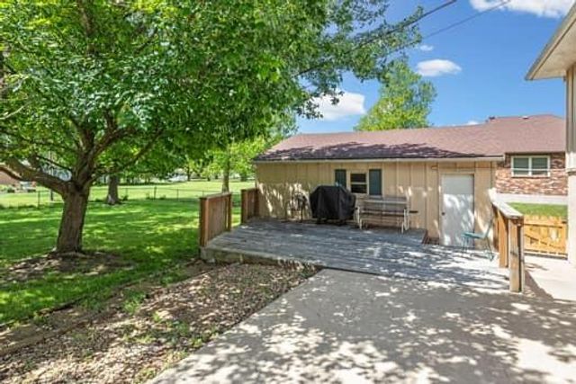 330 E Hatten Street, Drexel, MO 64742