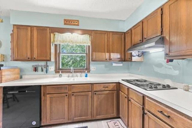330 E Hatten Street, Drexel, MO 64742