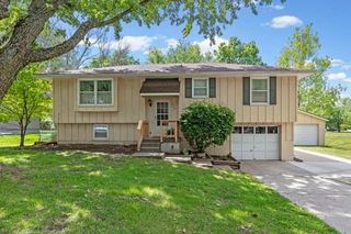 330 E Hatten Street, Drexel, MO 64742