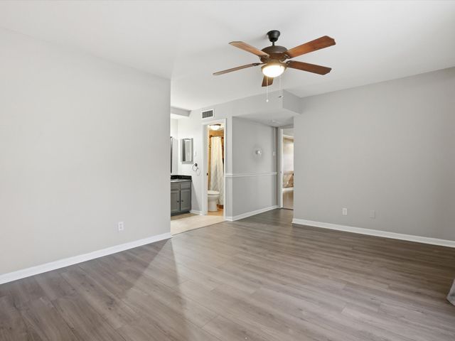 2713 Meadowstone Court, Carrollton, TX 75006