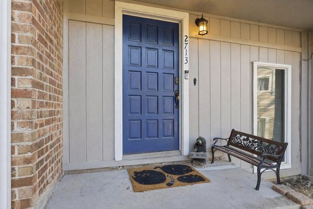 2713 Meadowstone Court, Carrollton, TX 75006