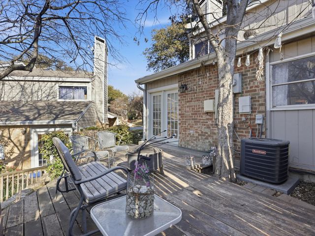 2713 Meadowstone Court, Carrollton, TX 75006