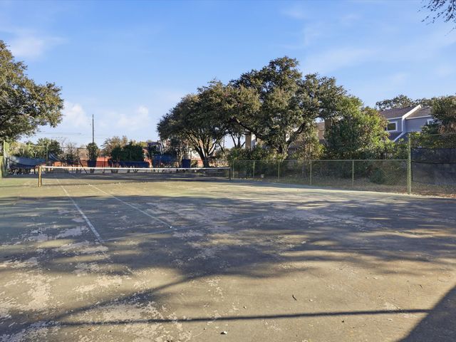 2713 Meadowstone Court, Carrollton, TX 75006