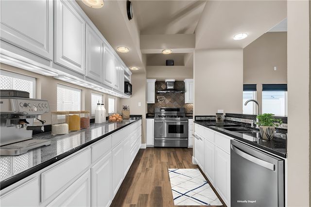 465 MARINA Dr, Port Aransas, TX 78373